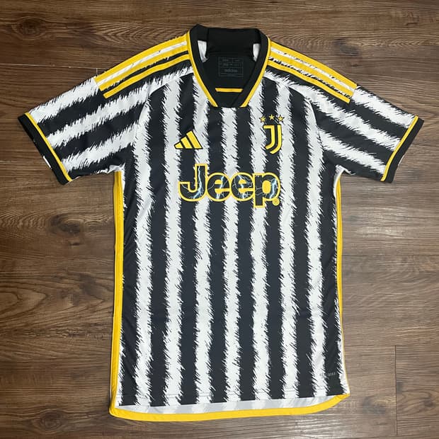 23-24 아디다스 유벤투스 홈 유니폼