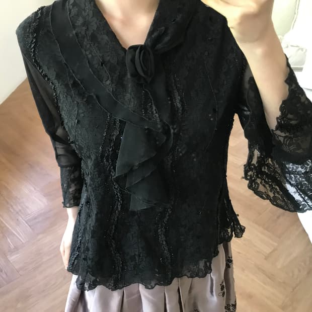 vintage lace top