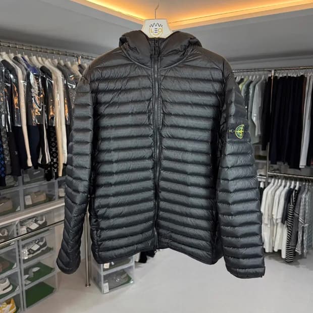 [정품] 스톤아일랜드 블랙 룸우븐 경량 패딩L