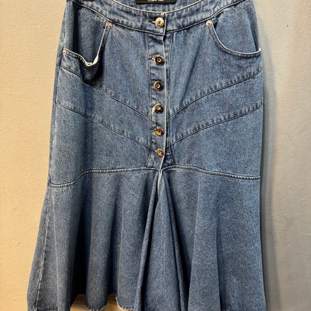 pigment skirt