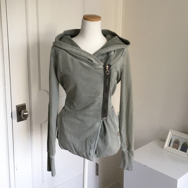 캘빈클라인 사선 지퍼 후드 자켓