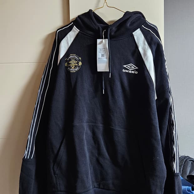 엄브로 앰블럼 후드