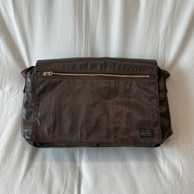 요시다포터 폴리 샤인 숄더백