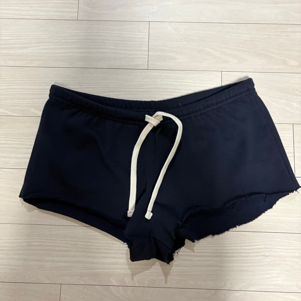뉴뉴 네이비 코튼 숏팬츠
