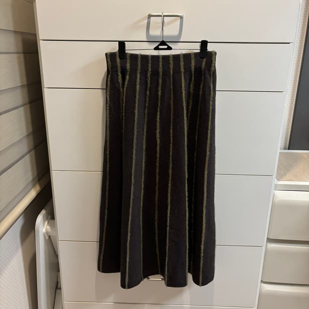 두쫀쿠룩 녹차브라운 스트라이프 니트 롱 스커트