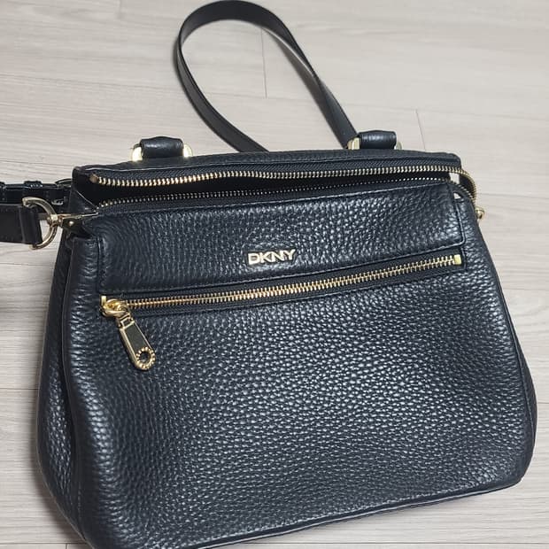 DKNY 크로스백 숄더백 가방