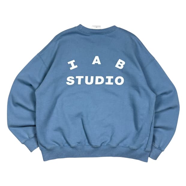 아이앱 스튜디오 스카이블루 맨투맨