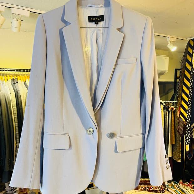 에스카다 울 스판 블레이져