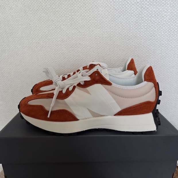 뉴발란스 327 260 새상품