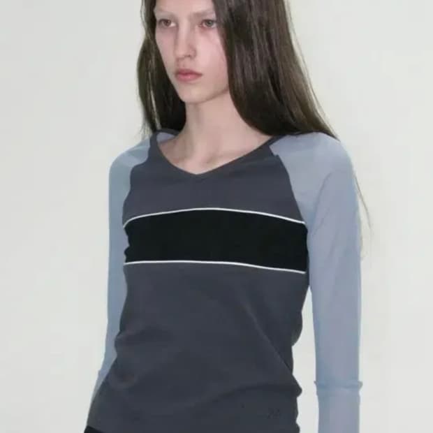 파르티멘토 우먼 브이넥 멀티 콤비 롱슬리브 티 차콜