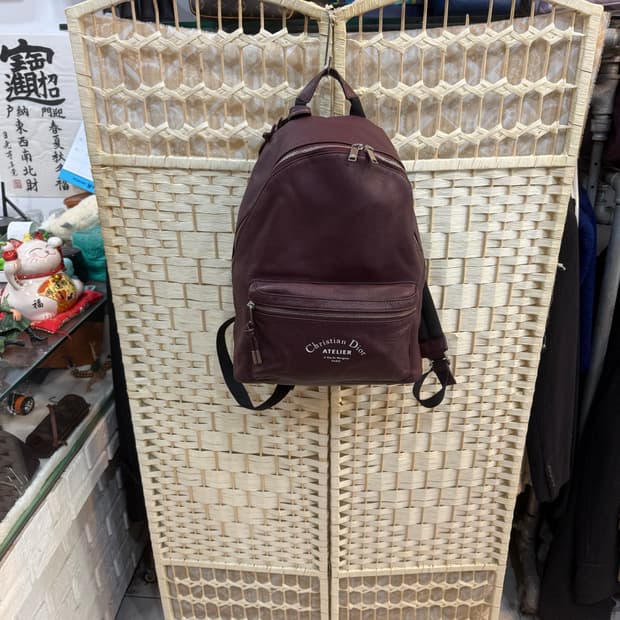 정품 디올옴므 아뜰리에 시그니처 프린트 백팩 팝니다