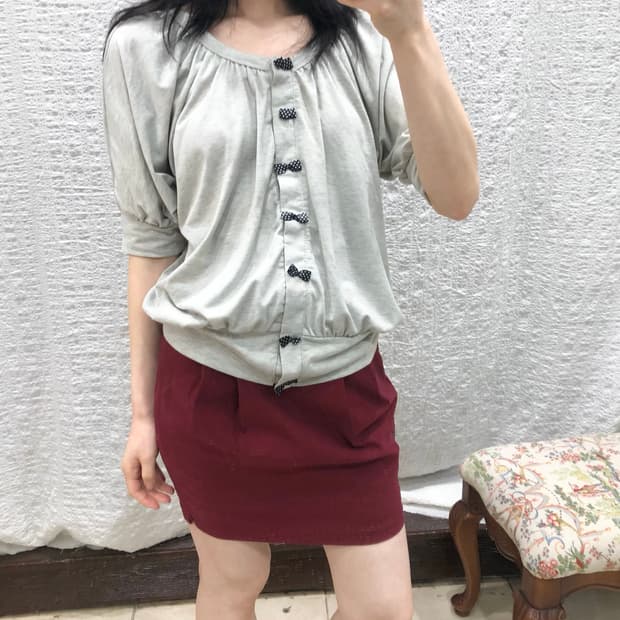 Ribbon buttons cardigan top
