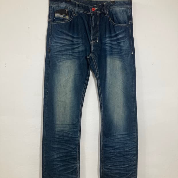 Zhatan Bootscut denim