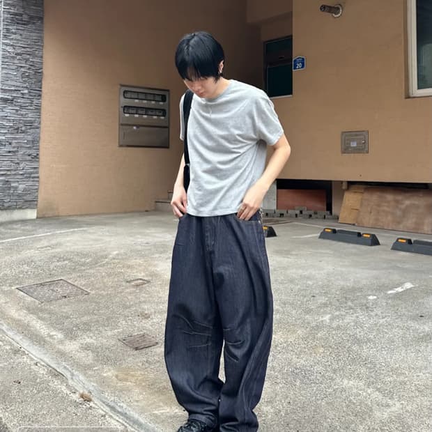 9999아카이브 테크니컬 커브드 데님 팬츠