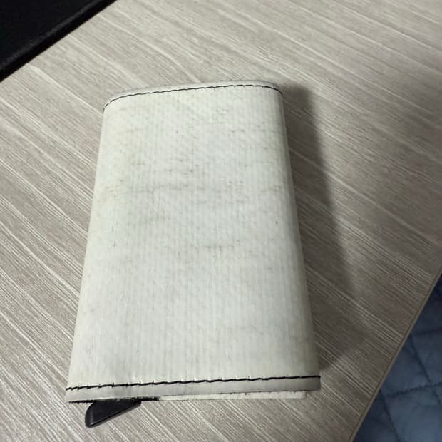 프라이탁 시크리드 카드지갑