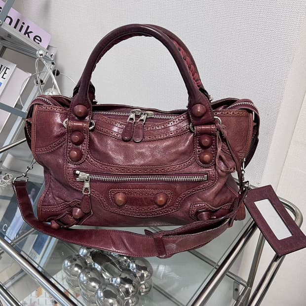 발렌시아가 모터백