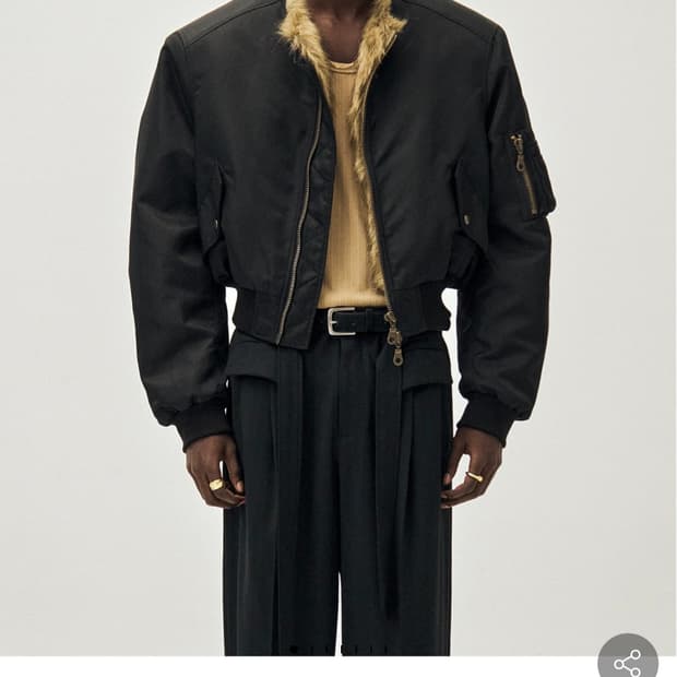 노이어 kkst 샤기 퍼 MA-1 크롭 자켓(블랙) 48