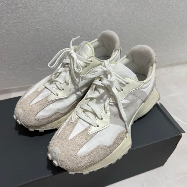 뉴발란스 327 화이트 225