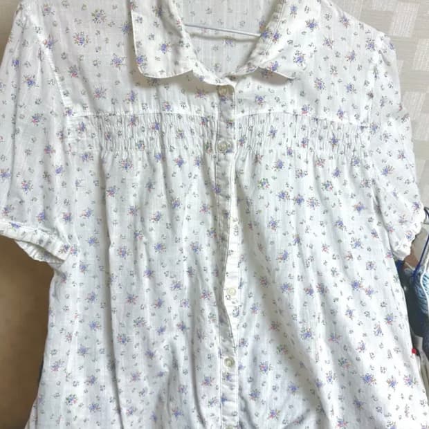 일본 빈티지 잔꽃 블라우스