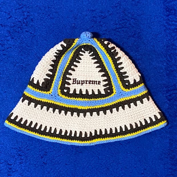 Supreme 슈프림 크로셰 뜨개 버킷햇
