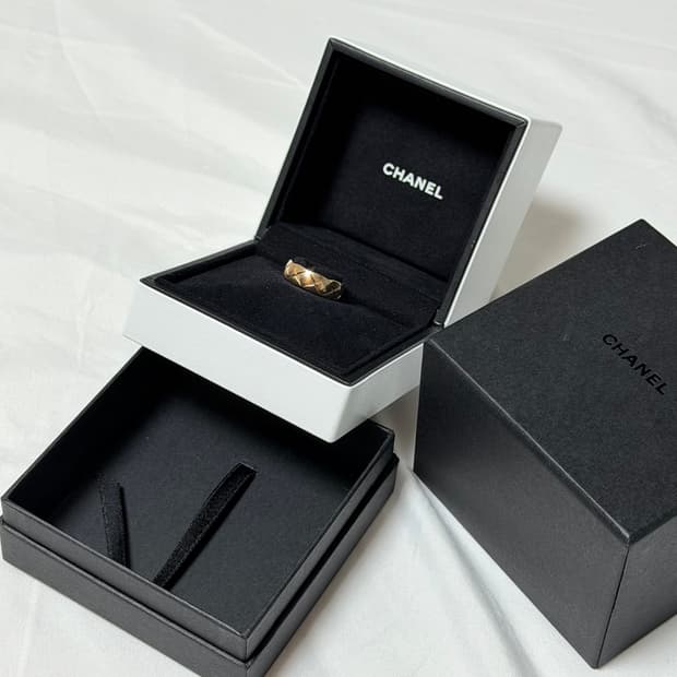 샤넬 코코크러쉬 반지 스몰 베이지골드 51호 팝니다