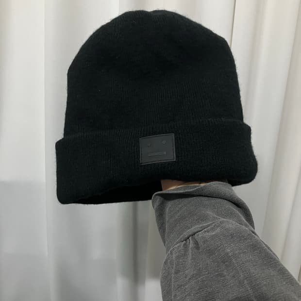 아크네스튜디오 페이스 울 비니 블랙