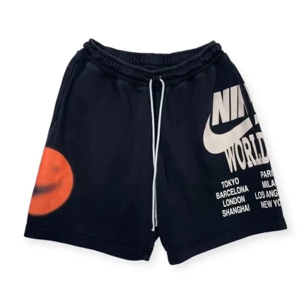 Nike 월드투어 스마일리 반바지