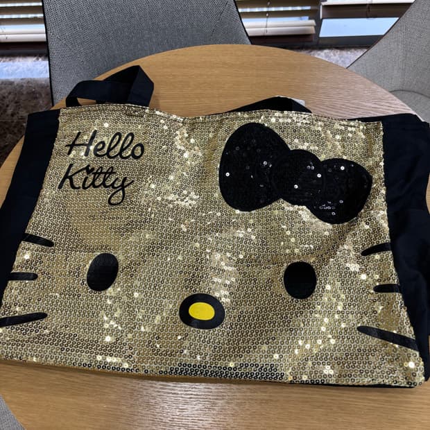 (새상품)헬로키티 금장 갸루 숄더백 가방