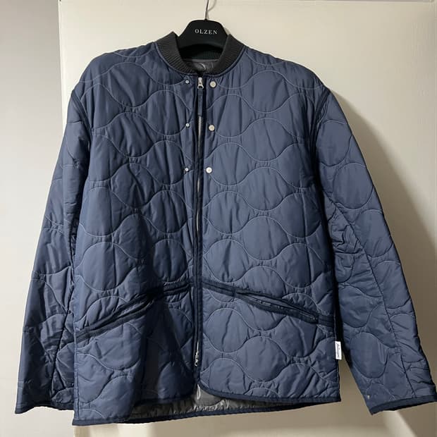 비헤비어 경량패딩