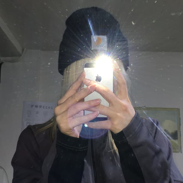 투티/0374 Carhartt 칼하트 비니 블랙 패치 로고 데일리