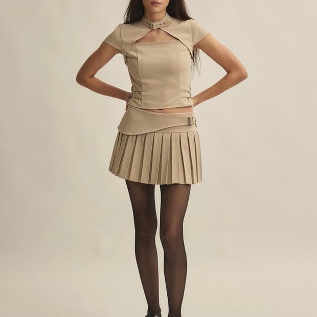 쓰리타임즈 - Tidy buckle top 베이지/ M