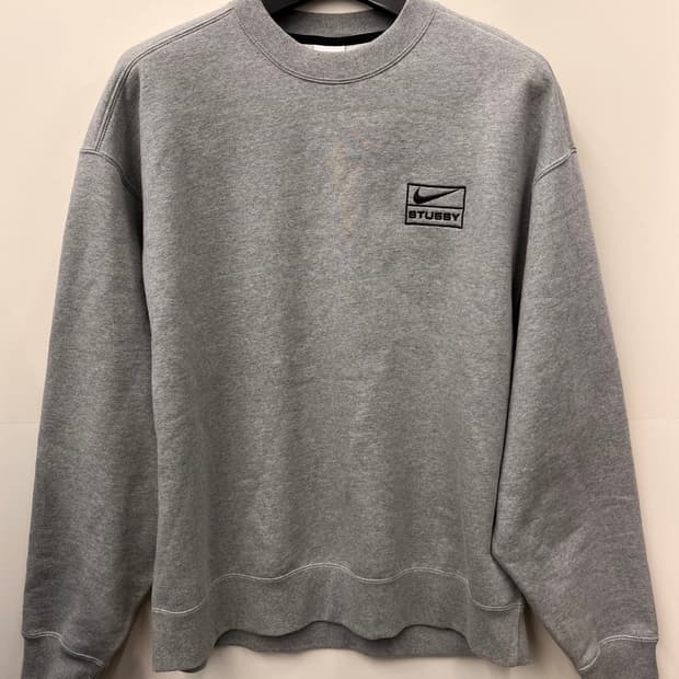 나이키 스투시 맨투맨 M 헤더 그레이