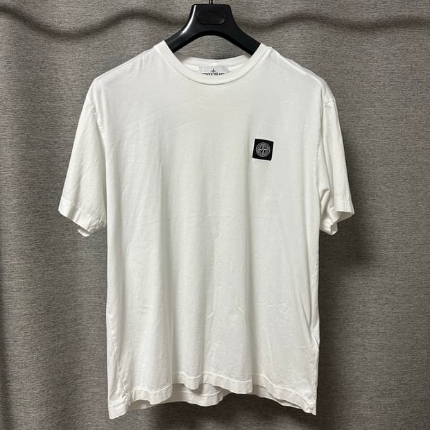스톤아일랜드 로고 패치 반팔 화이트 (XL)