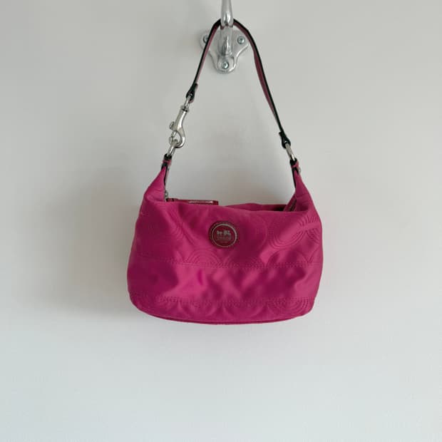 코치(COACH) 미니 숄더백