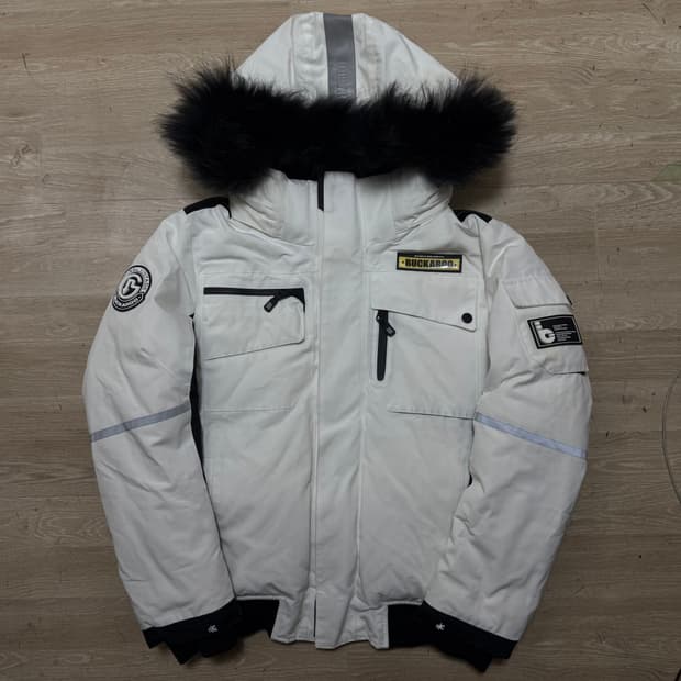 버카루 유틸리티 패딩 자켓