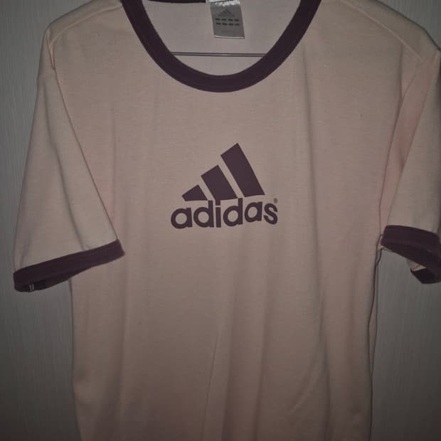 아디다스 분홍색 로고 반팔 링거 티셔츠