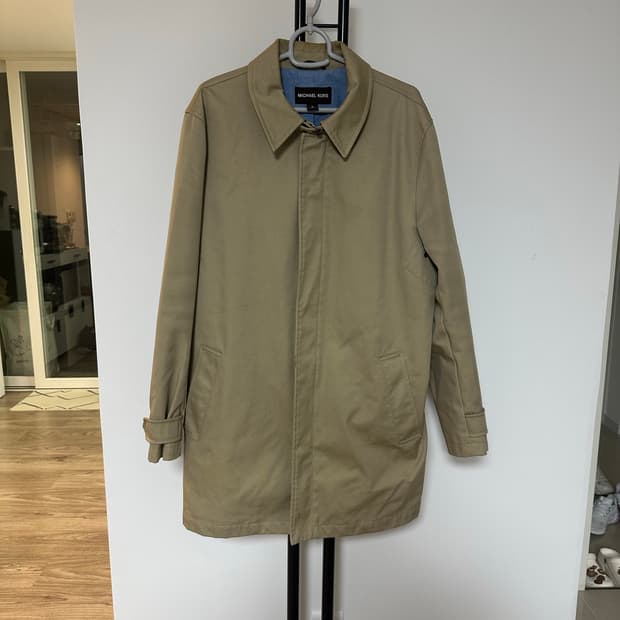 마이클 코어스  남성 트렌치형  봄자켓