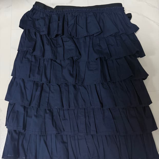 Frill wrap skirt