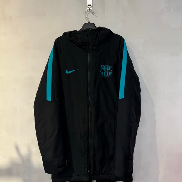 나이키 바르셀로나 블랙 롱패딩