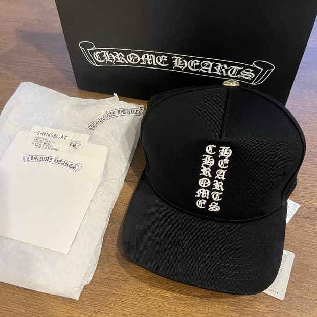 크롬하츠 버티컬 모자