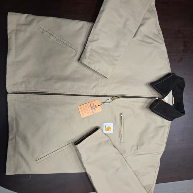 칼하트 디트로이트 자켓 팝니다 [M]