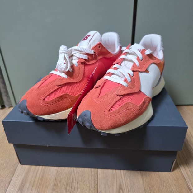(새상품) 뉴발란스 327 (U327WRC) 275 사이즈