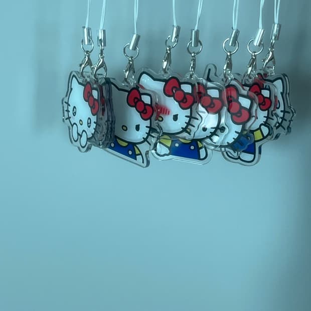 산리오 헬로키티 아크릴 키링 8개 일괄 판매