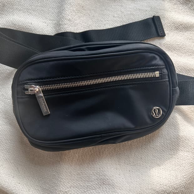 룰루레몬 에브리웨어 벨트백 