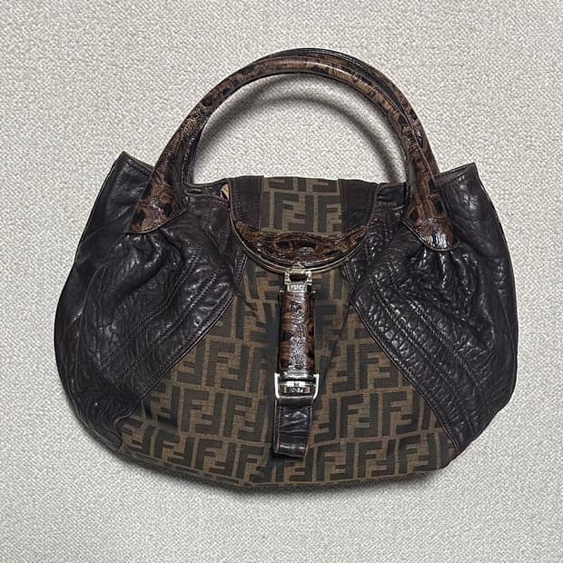 펜디 쥬카 토트백