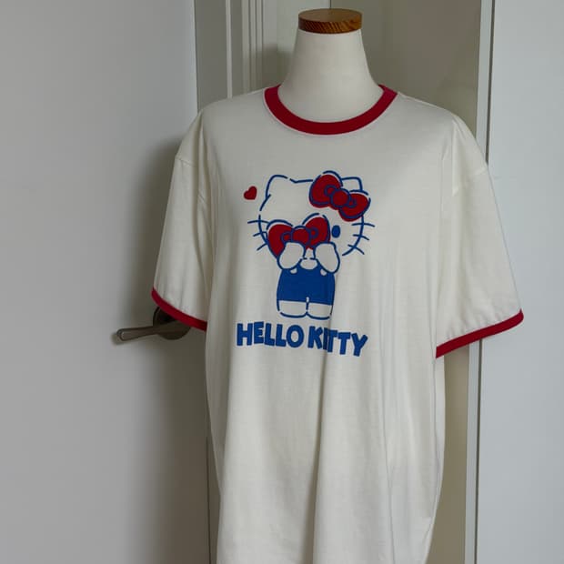 헬로키티 링거 레드 화이트 티셔츠