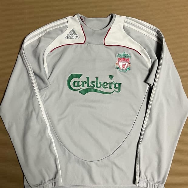 08-09 liverpool training sweat