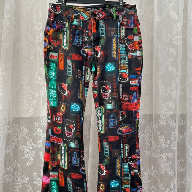 L) 돌스킬 Dolls Kill 헬로키티 부츠컷 팬츠 갸루y2k