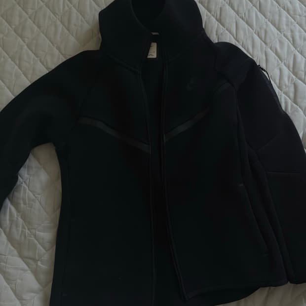 나이키 테크팩 신형 s