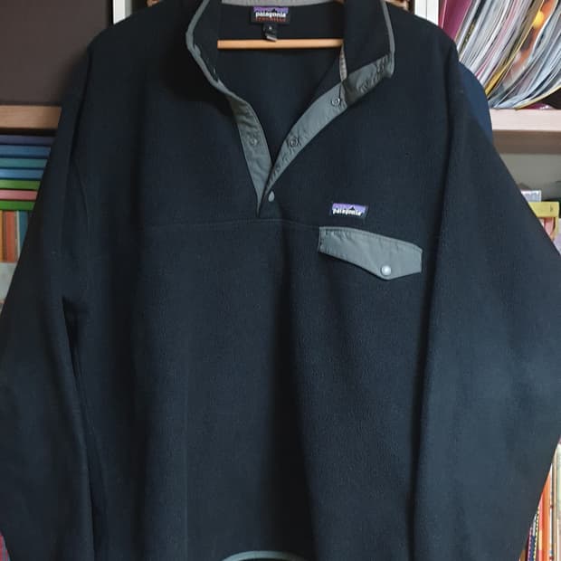 파타고니아 라이트웨이트 신칠라 플리스 풀오버 블랙 XL사이즈
